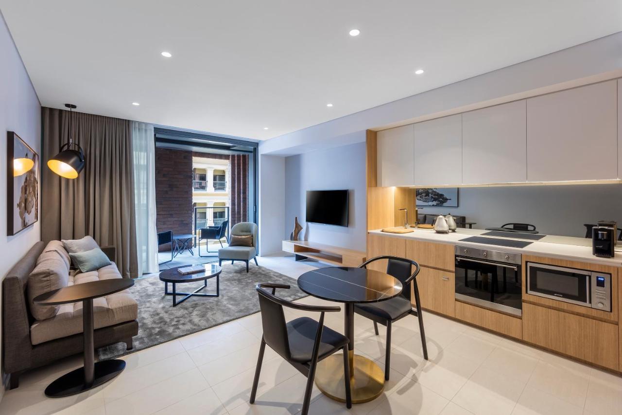 Skye Suites Sydney Esterno foto A typical apartment at The Standard London